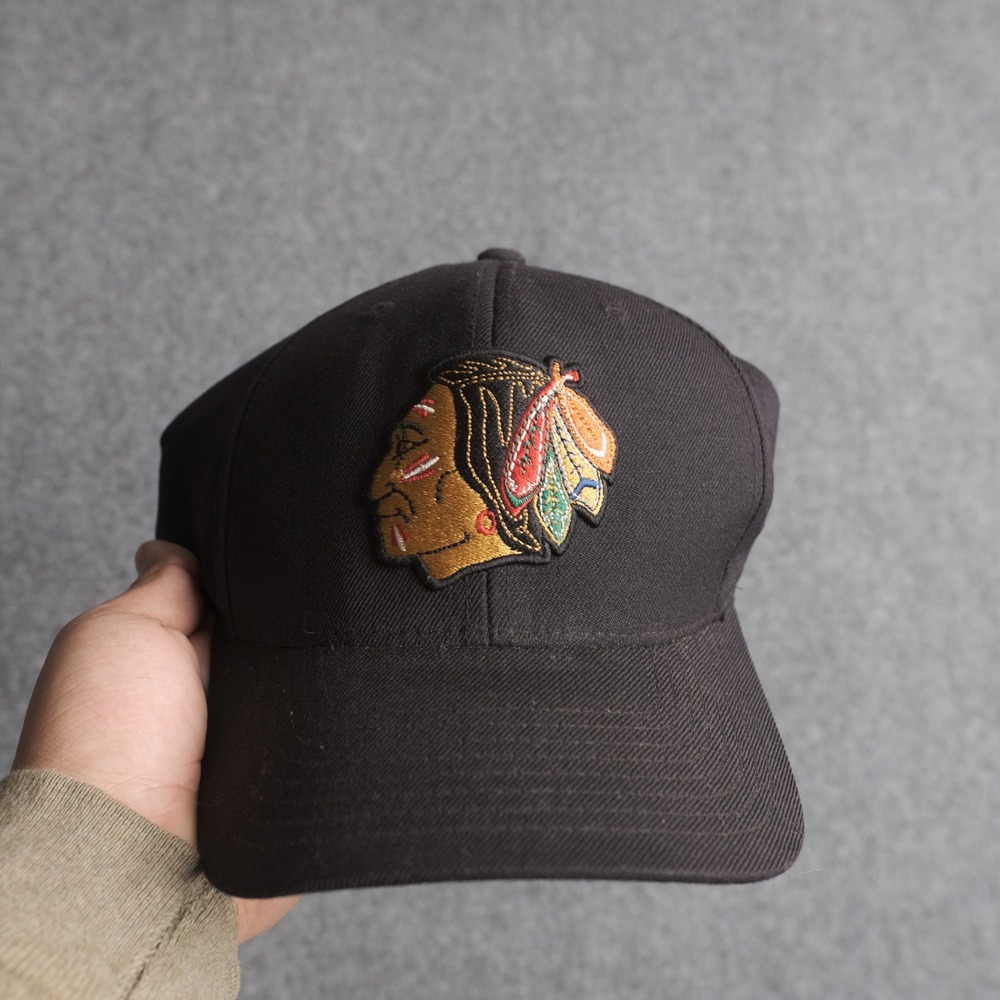 VTG Mitchell & Ness Chicago Blackhawks Snapback Hat Mens OSFM Black NHL Hockey